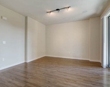 680 S Berendo St - Photo Thumbnail 38