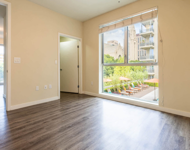 680 S Berendo St - Photo Thumbnail 20