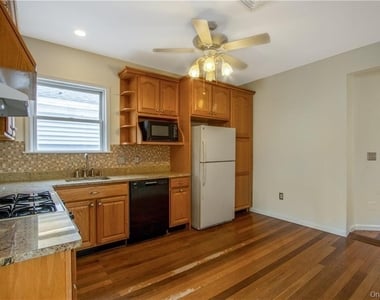 241 Main Street - Photo Thumbnail 4