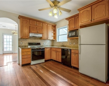 241 Main Street - Photo Thumbnail 3