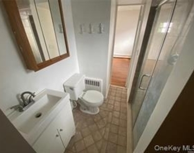 138 Eldorado Street - Photo Thumbnail 5