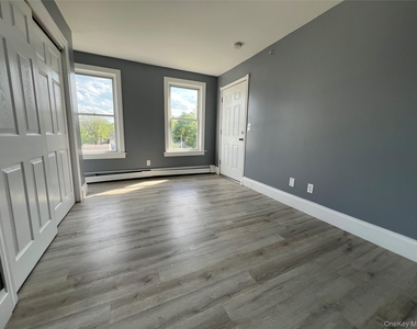 761 Main Street - Photo Thumbnail 6