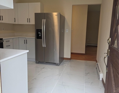 193 Overhill Road - Photo Thumbnail 2