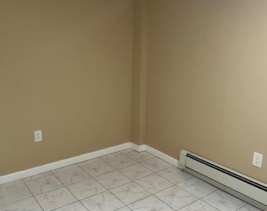 315 Cedar Court - Photo Thumbnail 9