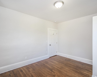 114 Sea Cliff Avenue - Photo Thumbnail 9