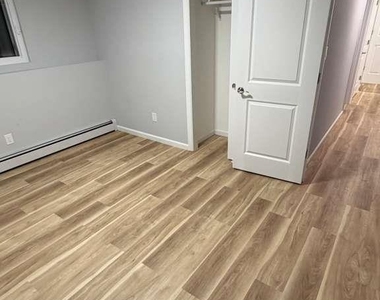165 N 27th Street - Photo Thumbnail 9
