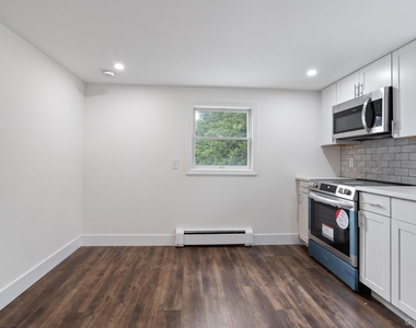 1228 Roanoke Avenue - Photo Thumbnail 1