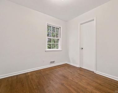 6 Hidden Green Lane - Photo Thumbnail 14