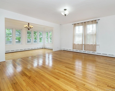 3 Smull Place - Photo Thumbnail 5