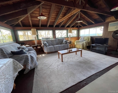 1834a Edwards Avenue - Photo Thumbnail 6