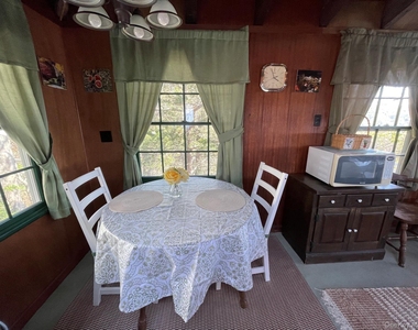 1834a Edwards Avenue - Photo Thumbnail 11