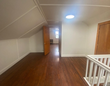 72 N Liberty Drive - Photo Thumbnail 4