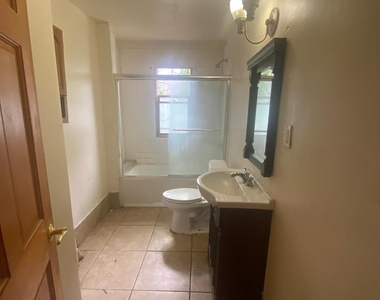 72 N Liberty Drive - Photo Thumbnail 6