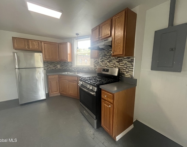 151 4th Street - Photo Thumbnail 2