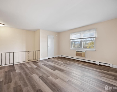 175 Buckelew Avenue - Photo Thumbnail 14