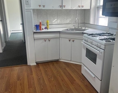 243 Augusta Street - Photo Thumbnail 2