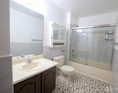 3-1 Jefferson Drive - Photo Thumbnail 11