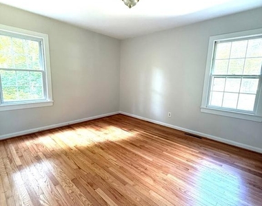 1523 Courthouse Road - Photo Thumbnail 6