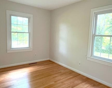 1523 Courthouse Road - Photo Thumbnail 9