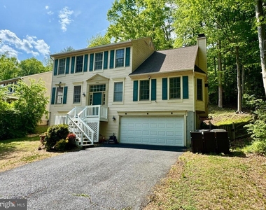2455 Harpoon Drive - Photo Thumbnail 1