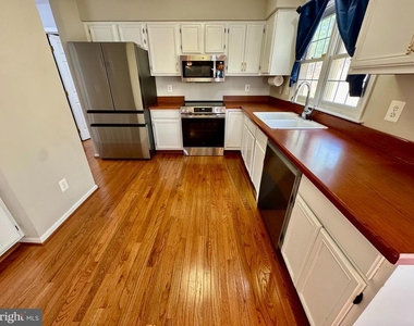 2455 Harpoon Drive - Photo Thumbnail 18