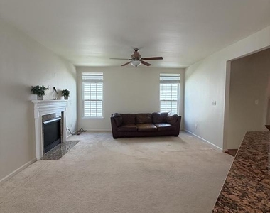 12489 Pfitzner Court - Photo Thumbnail 4