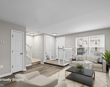 328 Moseby Court - Photo Thumbnail 4