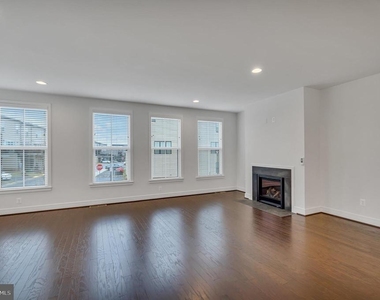 42281 Belgrave Gardens - Photo Thumbnail 17