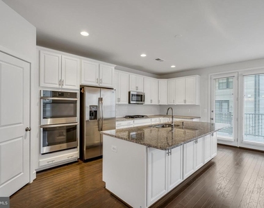 42281 Belgrave Gardens - Photo Thumbnail 1