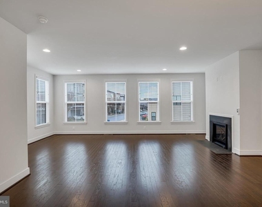 42281 Belgrave Gardens - Photo Thumbnail 16