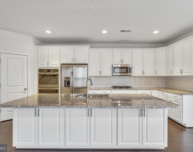 42281 Belgrave Gardens - Photo Thumbnail 23