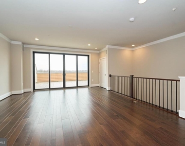 20442 Northpark Drive - Photo Thumbnail 34