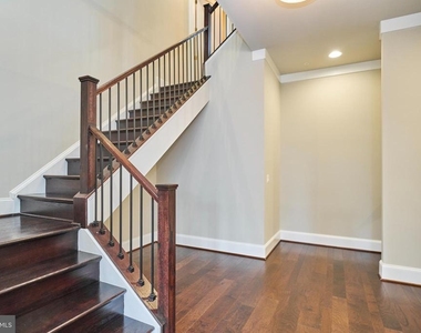 20442 Northpark Drive - Photo Thumbnail 7