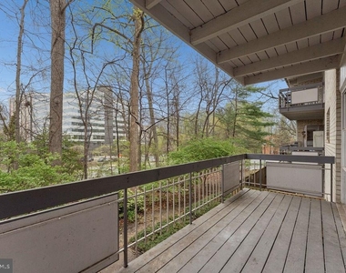 7704 Donnybrook Court - Photo Thumbnail 23
