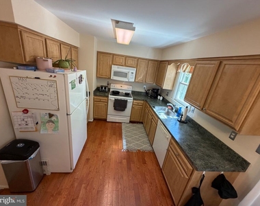 10313 Latney Road - Photo Thumbnail 10