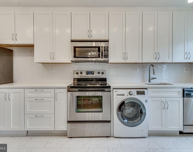 600 Bashford Lane - Photo Thumbnail 8