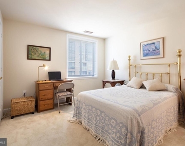 901 N Monroe Street - Photo Thumbnail 24
