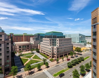 901 N Monroe Street - Photo Thumbnail 32