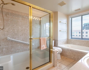 901 N Monroe Street - Photo Thumbnail 21