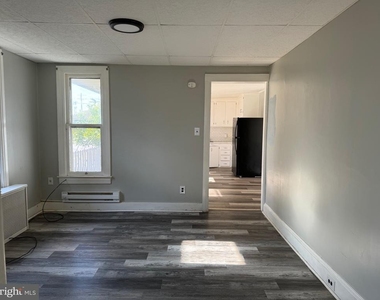 1704 W Market Street - Photo Thumbnail 5