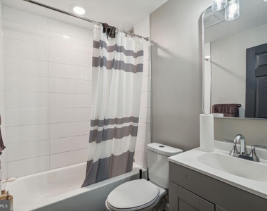 655 N 33rd Street - Photo Thumbnail 5