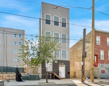 2032 E Lehigh Avenue - Photo Thumbnail 10