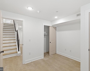 2116 N 7th Street - Photo Thumbnail 12
