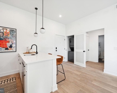 3037 Richmond Street - Photo Thumbnail 3