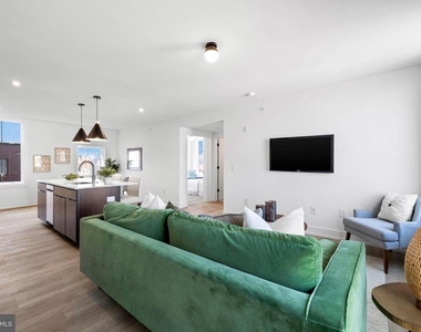 5200 Chester Avenue - Photo Thumbnail 9