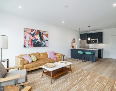 5013 Springfield Avenue - Photo Thumbnail 2