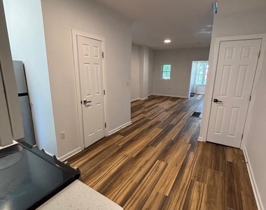 4854 Brown Street - Photo Thumbnail 9