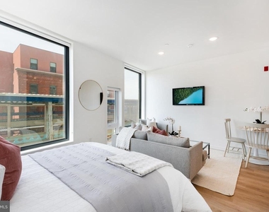 1141 N Front Street - Photo Thumbnail 1