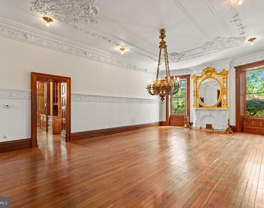 2201 Green Street - Photo Thumbnail 6