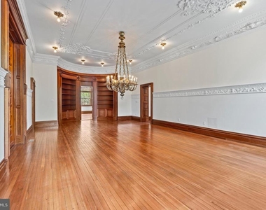 2201 Green Street - Photo Thumbnail 18